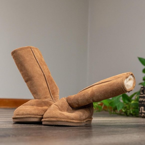 Bear Paws Boots Suede Sheepskin Size 7 - Picture 1 of 3